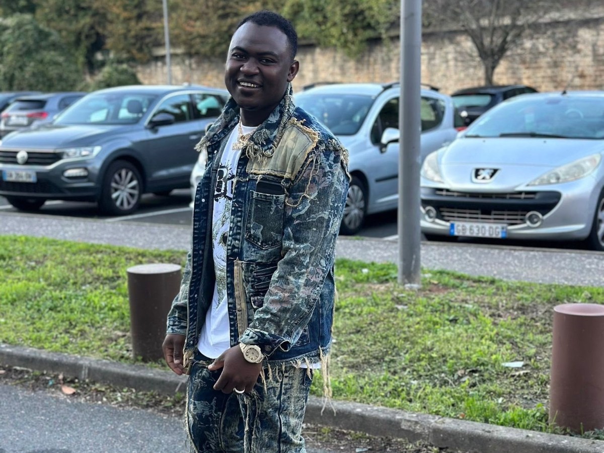 Dans la vie, il est soudeur. Sur TikTok, il est King Baron&nbsp;Officiel.